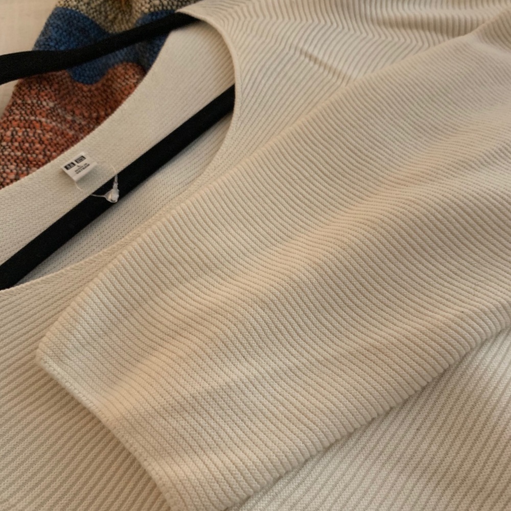 Uniqlo off-white sweater